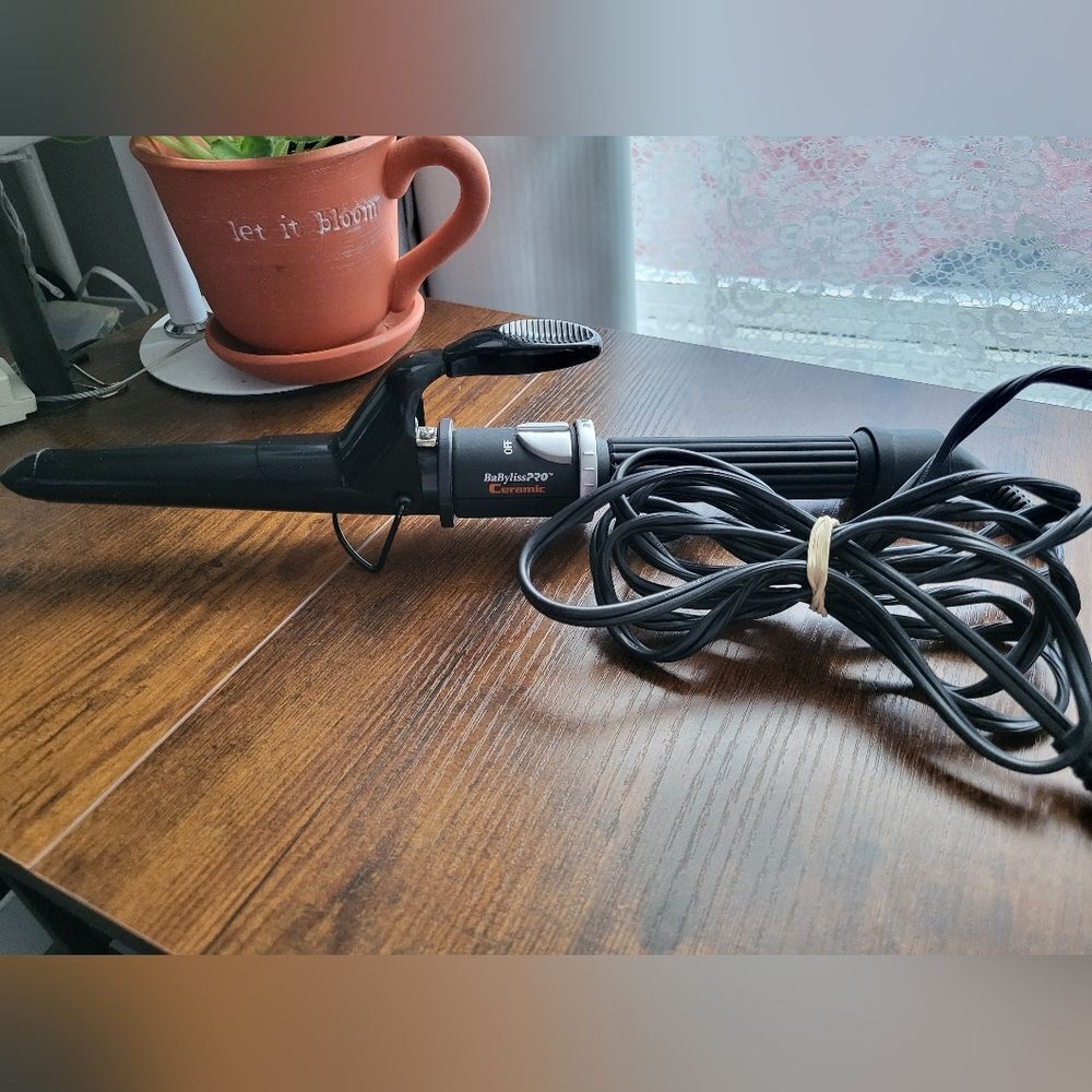 BaByliss PRO Pointed Barrel Ceramic Curling Iron